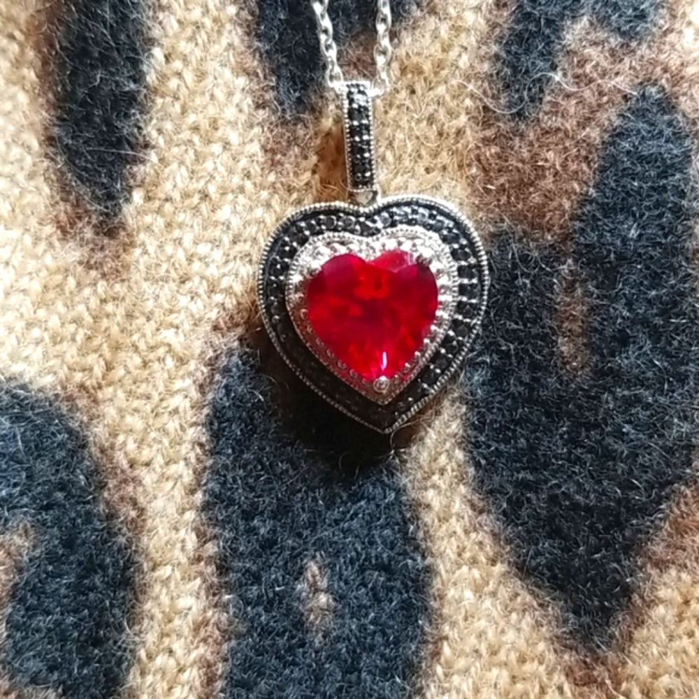 Ruby❤Heart & Marcasite Pendant - Picture 3 of 10